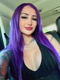 Valerica Steele